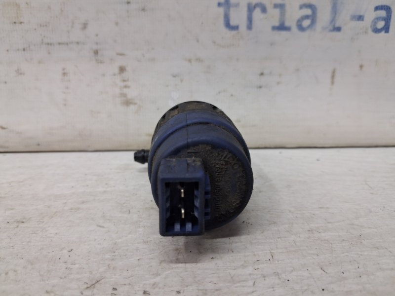 Насос омывателя фар Nissan Pathfinder R51 2.5 Diesel YD25DDTI Насос омывателя фар Nissan Pathfinder R51 2.5 Diesel YD25DDTI