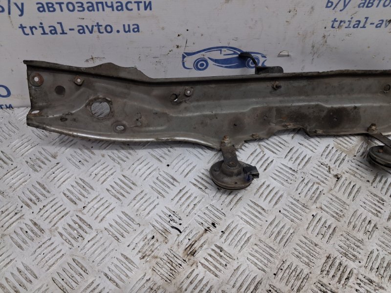 Панель передняя верхняя планка Camry 2006-2011 XV40 2.4 Бензин 2AZFE