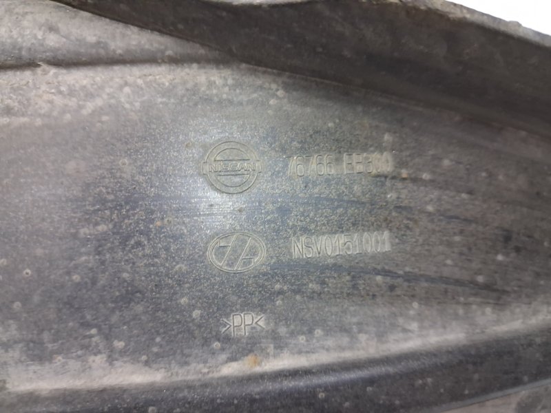 Подкрылок задний левый Pathfinder 2004-2014 R51 2.5 Diesel YD25DDTI Подкрылок задний левый Pathfinder 2004-2014 R51 2.5 Diesel YD25DDTI