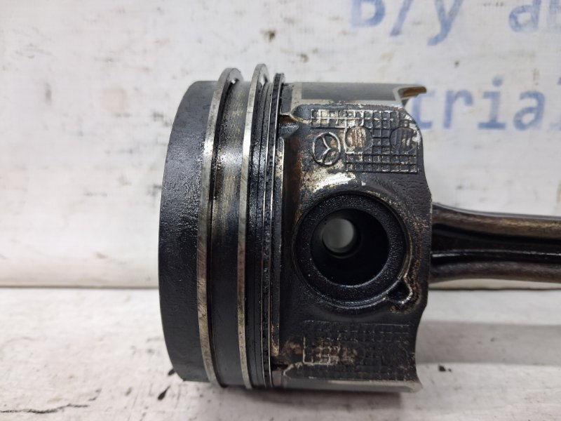 Поршень с шатуном 3 2013-2019 BM 2.2 diesel