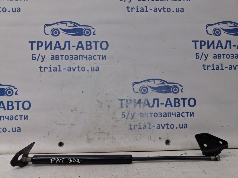 Запчасть амортизатор крышки багажника Nissan Pathfinder 2004-2014 R51 2.5 Diesel YD25DDTI 90450EB31A Б/У Амортизатор крышки багажника Nissan Pathfinder 2004-2014 R51 2.5 Diesel YD25DDTI 90450EB31A Б/У