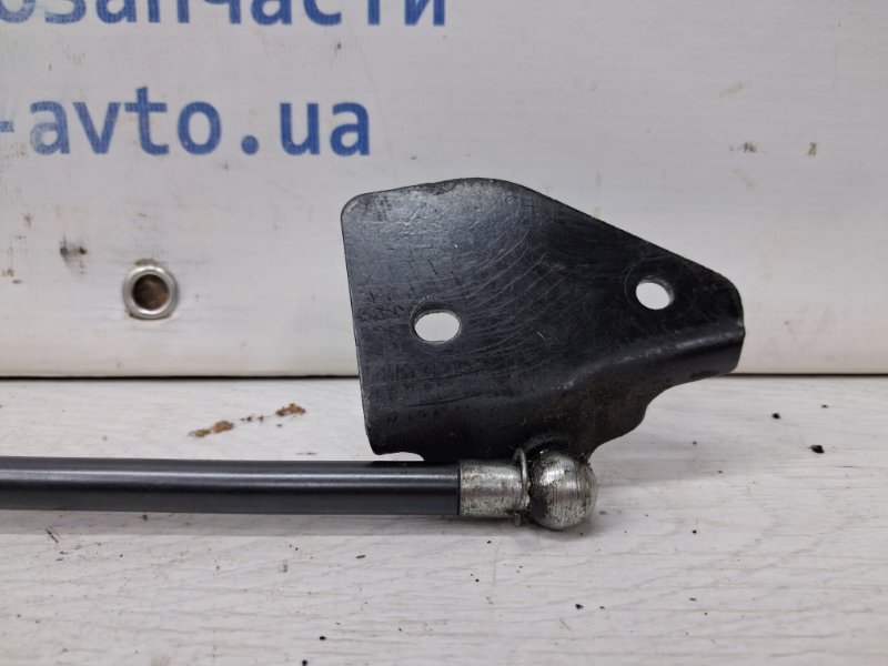 Амортизатор крышки багажника Pathfinder 2004-2014 R51 2.5 Diesel YD25DDTI Амортизатор крышки багажника Pathfinder 2004-2014 R51 2.5 Diesel YD25DDTI