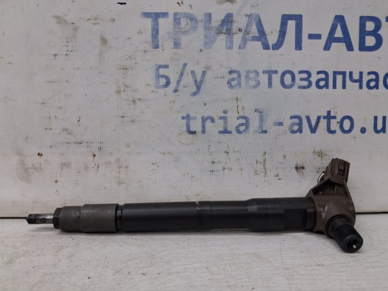 Запчасть форсунка топливная Mazda 3 2013-2019 BM 2.2 diesel SH0113H50 Б/У Форсунка топливная Mazda 3 2013-2019 BM 2.2 diesel SH0113H50 Б/У