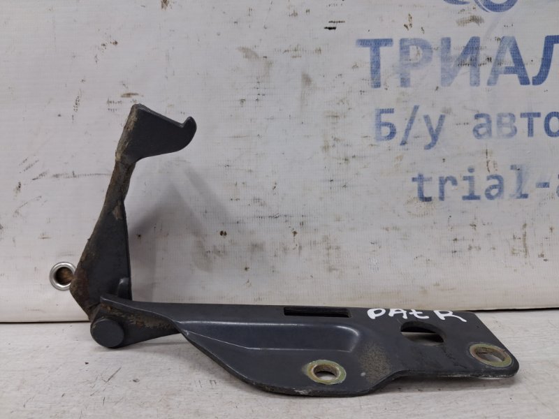 Запчасть петля капота правая Nissan Pathfinder 2004-2014 R51 2.5 Diesel YD25DDTI 654004M400 Б/У Петля капота правая Nissan Pathfinder 2004-2014 R51 2.5 Diesel YD25DDTI 654004M400 Б/У