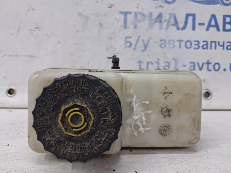 Бачок главного тормозного цилиндра Nissan Pathfinder R51 2.5 Diesel YD25DDTI Бачок главного тормозного цилиндра Nissan Pathfinder R51 2.5 Diesel YD25DDTI