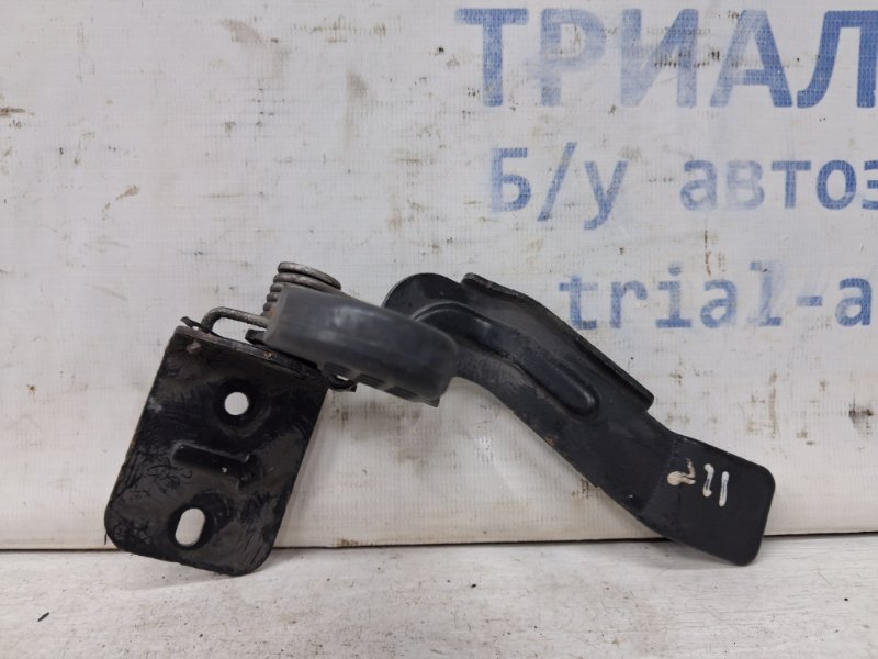 Крюк капота Qashqai 2013-2022 J11 1.2 Бензин HRA2DDT Крюк капота Qashqai 2013-2022 J11 1.2 Бензин HRA2DDT