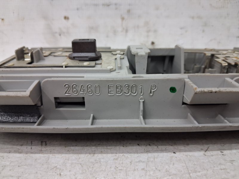 Плафон Nissan Pathfinder R51 2.5 Diesel YD25DDTI Плафон Nissan Pathfinder R51 2.5 Diesel YD25DDTI