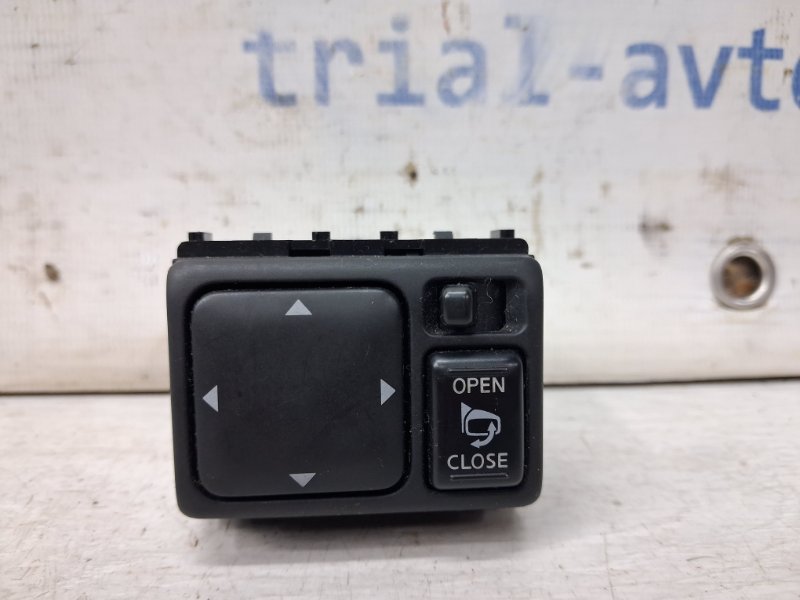 Запчасть корректор зеркал Nissan Pathfinder 2004-2014 R51 2.5 Diesel YD25DDTI 25570CR900 Б/У Корректор зеркал Nissan Pathfinder 2004-2014 R51 2.5 Diesel YD25DDTI 25570CR900 Б/У