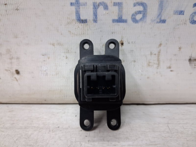 Кнопка аварийки Pathfinder 2004-2014 R51 2.5 Diesel YD25DDTI Кнопка аварийки Pathfinder 2004-2014 R51 2.5 Diesel YD25DDTI