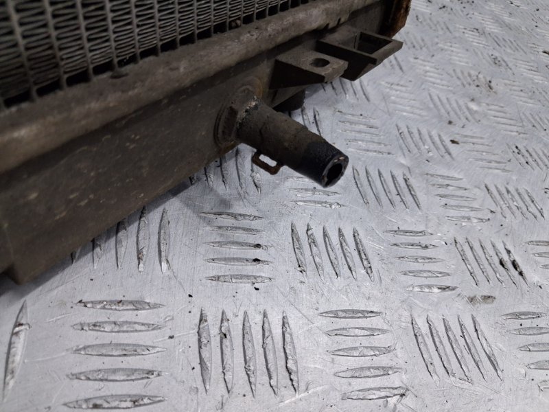 Радиатор основной Pathfinder 2004-2014 R51 2.5 Diesel YD25DDTI Радиатор основной Pathfinder 2004-2014 R51 2.5 Diesel YD25DDTI