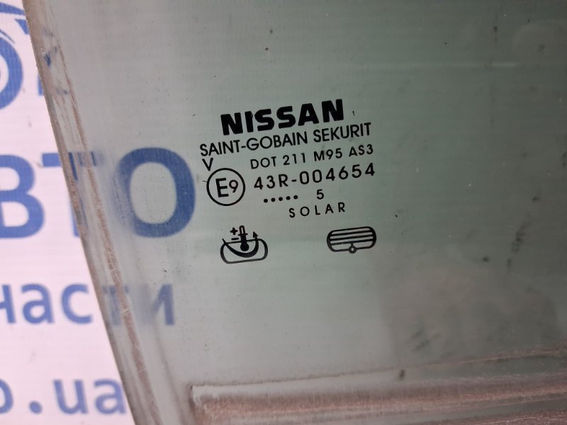 Стекло двери заднее правое Nissan Pathfinder R51 2.5 Diesel YD25DDTI Стекло двери заднее правое Nissan Pathfinder R51 2.5 Diesel YD25DDTI