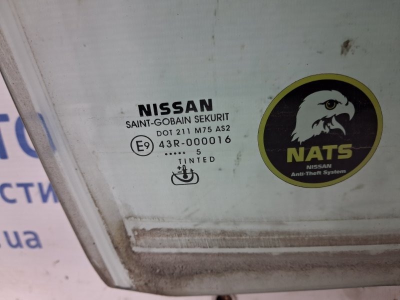 Стекло двери переднее правое Nissan Pathfinder R51 2.5 Diesel YD25DDTI Стекло двери переднее правое Nissan Pathfinder R51 2.5 Diesel YD25DDTI