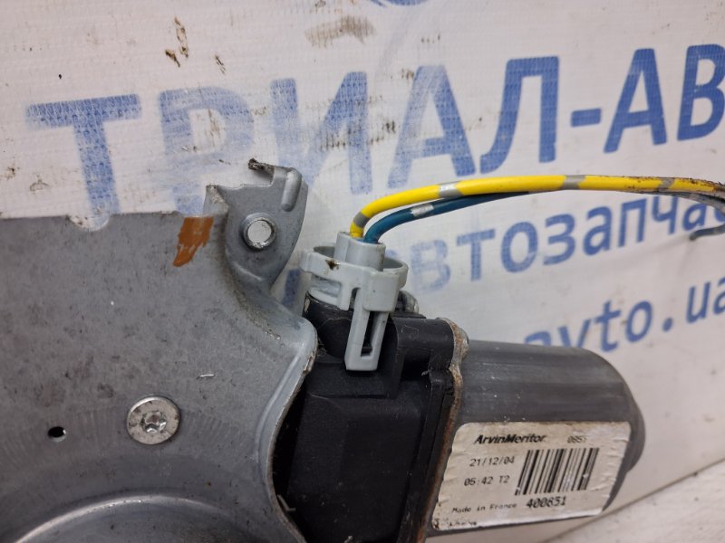 Стеклоподъемник задний левый Nissan Pathfinder R51 2.5 Diesel YD25DDTI Стеклоподъемник задний левый Nissan Pathfinder R51 2.5 Diesel YD25DDTI