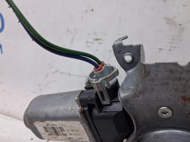 Стеклоподъемник передний правый Nissan Pathfinder R51 2.5 Diesel YD25DDTI Стеклоподъемник передний правый Nissan Pathfinder R51 2.5 Diesel YD25DDTI