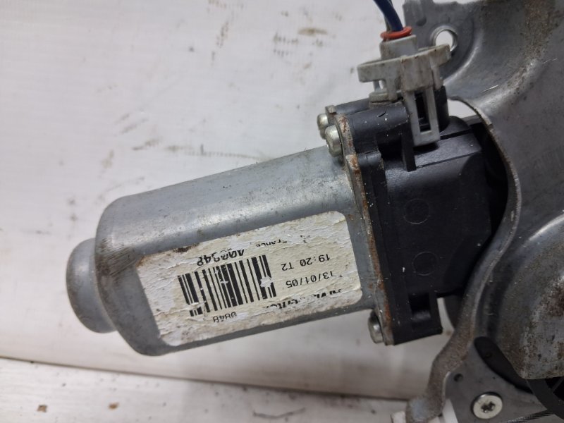 Стеклоподъемник передний правый Pathfinder 2004-2014 R51 2.5 Diesel YD25DDTI Стеклоподъемник передний правый Pathfinder 2004-2014 R51 2.5 Diesel YD25DDTI