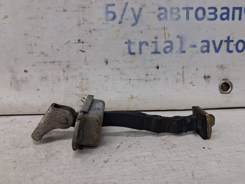 Запчасть ограничитель двери задний правый Nissan Pathfinder 2004-2014 R51 2.5 Diesel YD25DDTI 82430EA500 Б/У Ограничитель двери задний правый Nissan Pathfinder 2004-2014 R51 2.5 Diesel YD25DDTI 82430EA500 Б/У