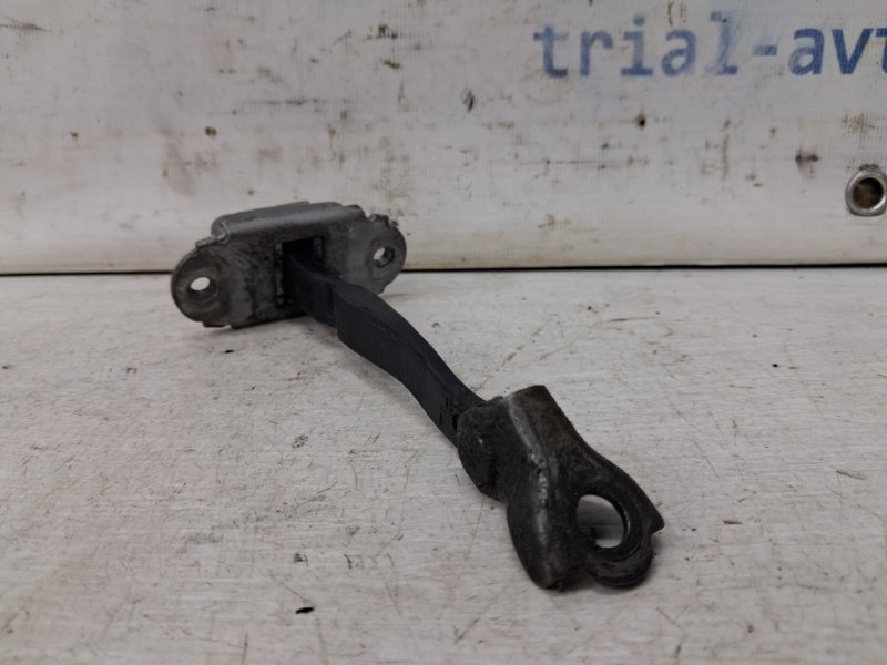 Ограничитель двери передний правый Pathfinder 2004-2014 R51 2.5 Diesel YD25DDTI Ограничитель двери передний правый Pathfinder 2004-2014 R51 2.5 Diesel YD25DDTI