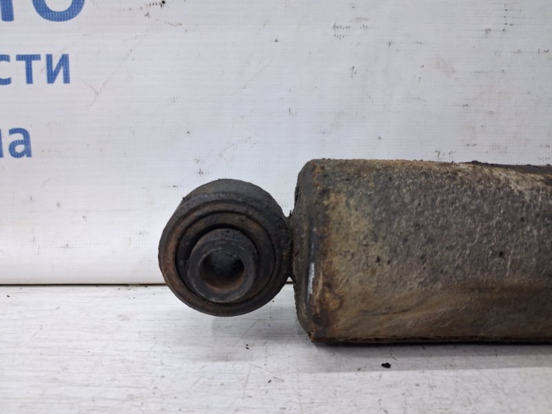 Амортизатор задний Pathfinder 2004-2014 R51 2.5 Diesel YD25DDTI Амортизатор задний Pathfinder 2004-2014 R51 2.5 Diesel YD25DDTI