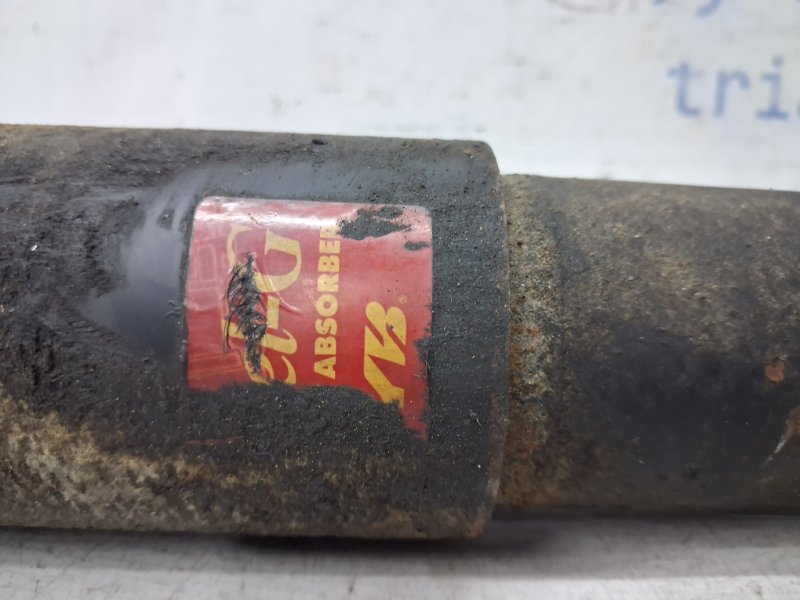 Амортизатор задний Pathfinder 2004-2014 R51 2.5 Diesel YD25DDTI Амортизатор задний Pathfinder 2004-2014 R51 2.5 Diesel YD25DDTI