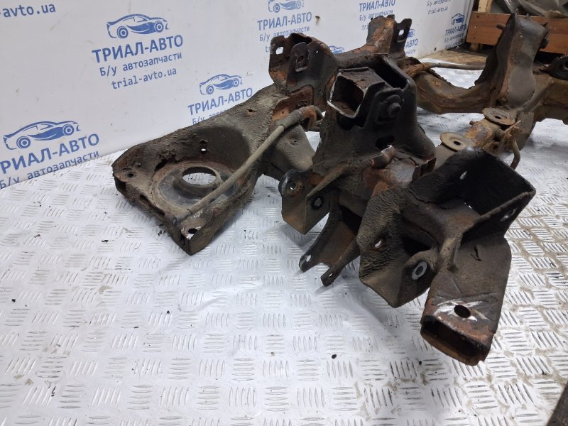 Балка задней подвески Pathfinder 2004-2014 R51 2.5 Diesel YD25DDTI Балка задней подвески Pathfinder 2004-2014 R51 2.5 Diesel YD25DDTI