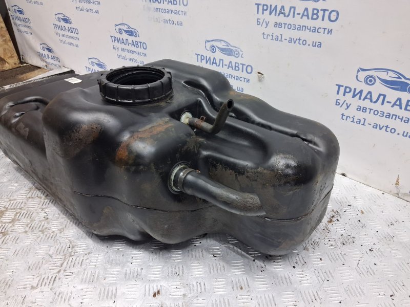 Бак топливный пластик Nissan Pathfinder R51 2.5 Diesel YD25DDTI Бак топливный пластик Nissan Pathfinder R51 2.5 Diesel YD25DDTI