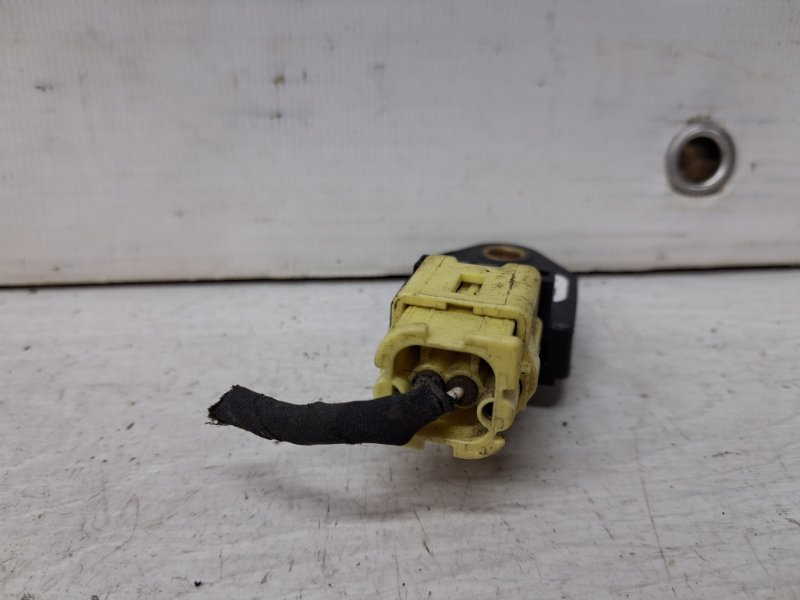 Датчик удара (AIRBAG) Ceed 2012-2018 JD 1.6 diesel D4FB