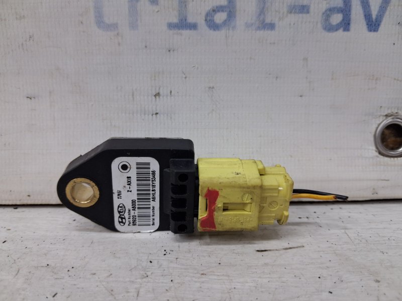 Датчик удара (AIRBAG) Kia Ceed 2012-2018 JD 1.6 diesel D4FB 95920A6000 Б/У