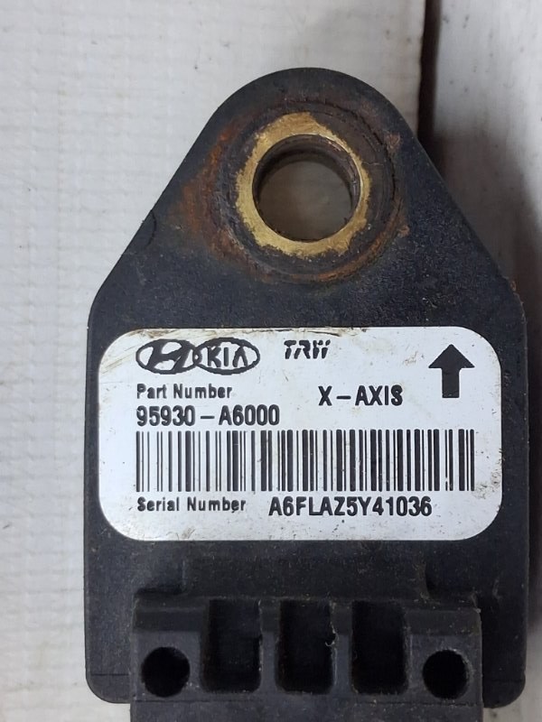 Датчик удара (AIRBAG) Kia Ceed JD 1.6 diesel D4FB