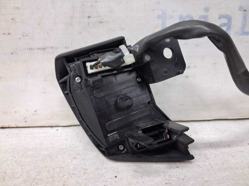 Кнопки руля Lexus RX 350 XU30 3.5 Бензин 2GRFE Кнопки руля Lexus RX 350 XU30 3.5 Бензин 2GRFE