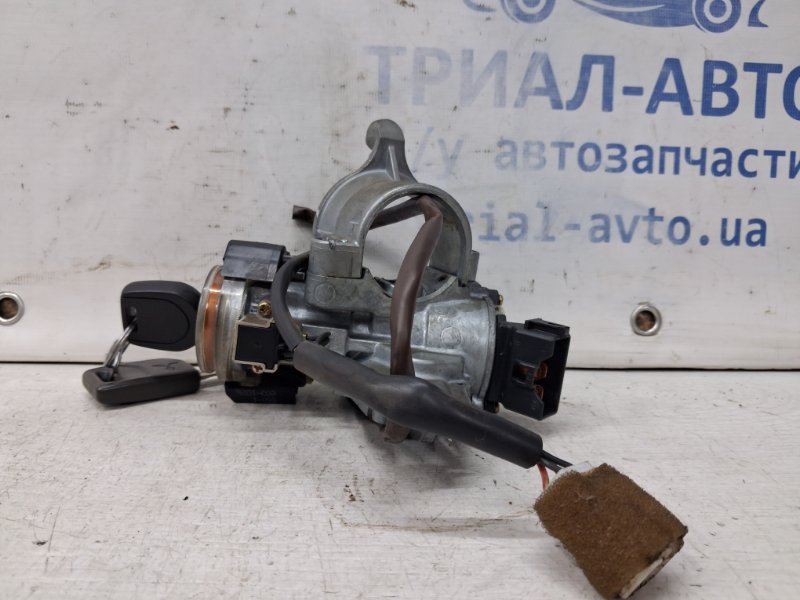 Замок зажигания Mitsubishi Pajero Sport 1996-2008 K9 3.0 бензин 6G72 MR390395 Б/У