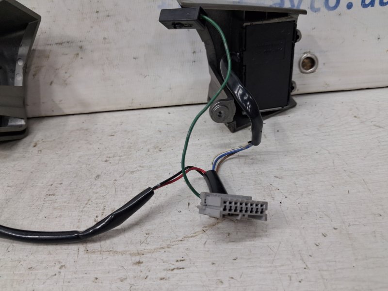 Кнопки руля Pathfinder 2004-2014 R51 2.5 Diesel YD25DDTI Кнопки руля Pathfinder 2004-2014 R51 2.5 Diesel YD25DDTI