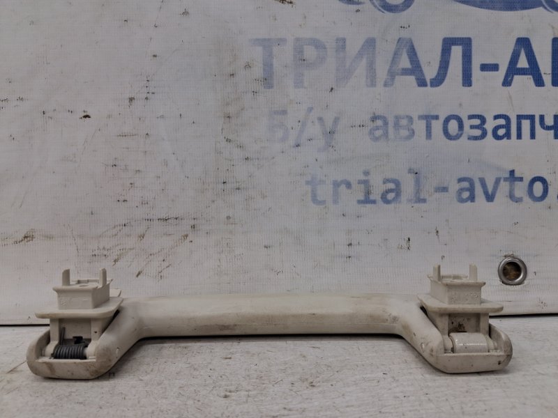 Ручка потолка Ford Kuga CBS 2.0 diesel Ручка потолка Ford Kuga CBS 2.0 diesel