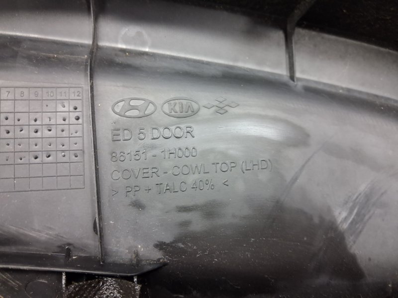 Дефлектор дворников Ceed 2006-2012 ED 1.6 diesel D4FB Дефлектор дворников Ceed 2006-2012 ED 1.6 diesel D4FB