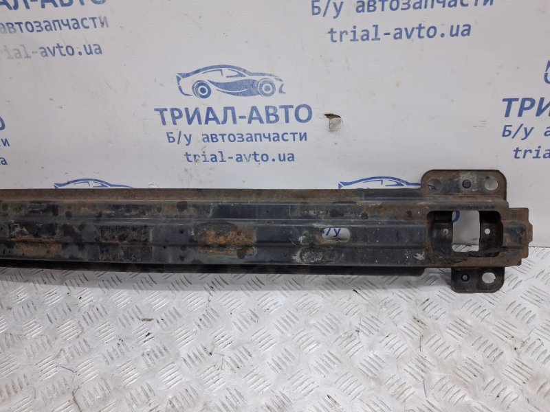 Усилитель бампера передний Kia Ceed ED 1.6 diesel D4FB Усилитель бампера передний Kia Ceed ED 1.6 diesel D4FB