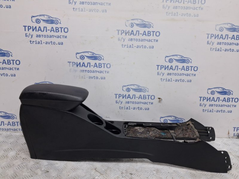 Подлокотник Kia Ceed 2006-2012 ED 1.6 diesel D4FB 846111H600 Б/У