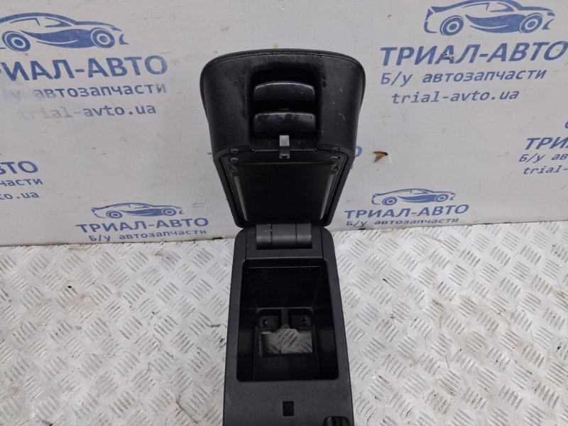 Подлокотник Ceed 2006-2012 ED 1.6 diesel D4FB