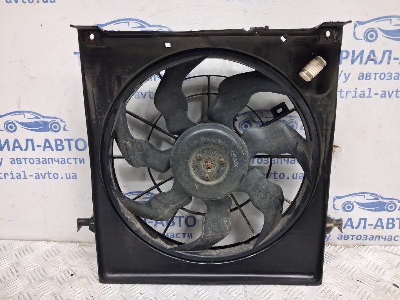 Запчасть диффузор с вентилятором радиатора Kia Ceed 2006-2012 ED 1.6 diesel D4FB 253801H600 Б/У Диффузор с вентилятором радиатора Kia Ceed 2006-2012 ED 1.6 diesel D4FB 253801H600 Б/У