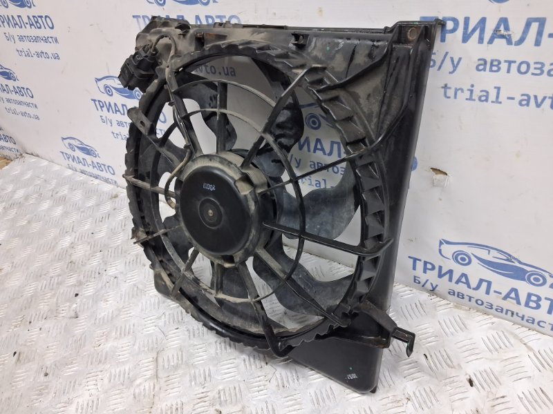 Диффузор с вентилятором радиатора Ceed 2006-2012 ED 1.6 diesel D4FB Диффузор с вентилятором радиатора Ceed 2006-2012 ED 1.6 diesel D4FB