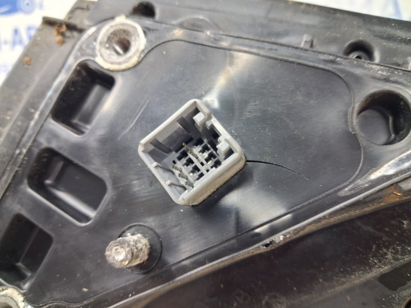 Зеркало левое Ceed 2006-2012 ED 1.6 diesel D4FB Зеркало левое Ceed 2006-2012 ED 1.6 diesel D4FB