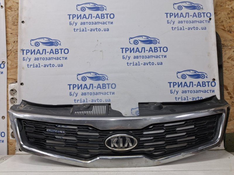 Решетка радиатора Kia Ceed 2006-2012 ED 1.6 diesel D4FB 863511H500 Б/У