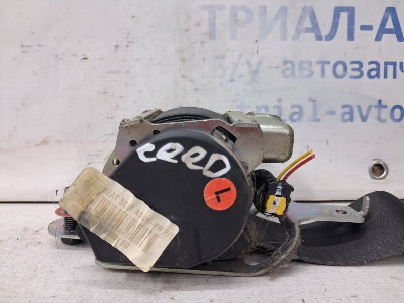 Ремень безопасности передний левый Ceed 2006-2012 ED 1.6 diesel D4FB Ремень безопасности передний левый Ceed 2006-2012 ED 1.6 diesel D4FB