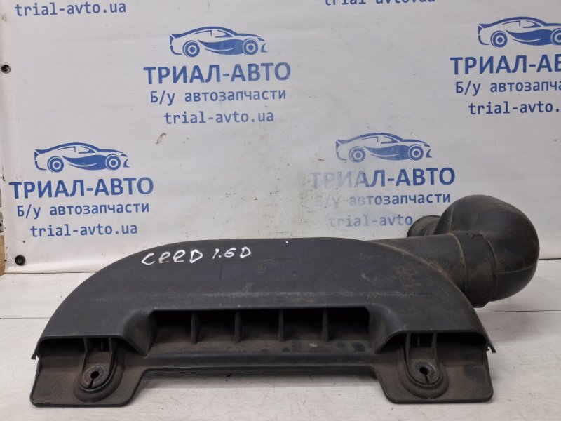 Воздухозаборник Ceed 2006-2012 ED 1.6 diesel D4FB Воздухозаборник Ceed 2006-2012 ED 1.6 diesel D4FB