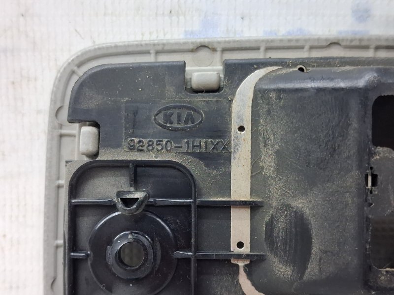 Плафон задний Kia Ceed ED 1.6 diesel D4FB Плафон задний Kia Ceed ED 1.6 diesel D4FB