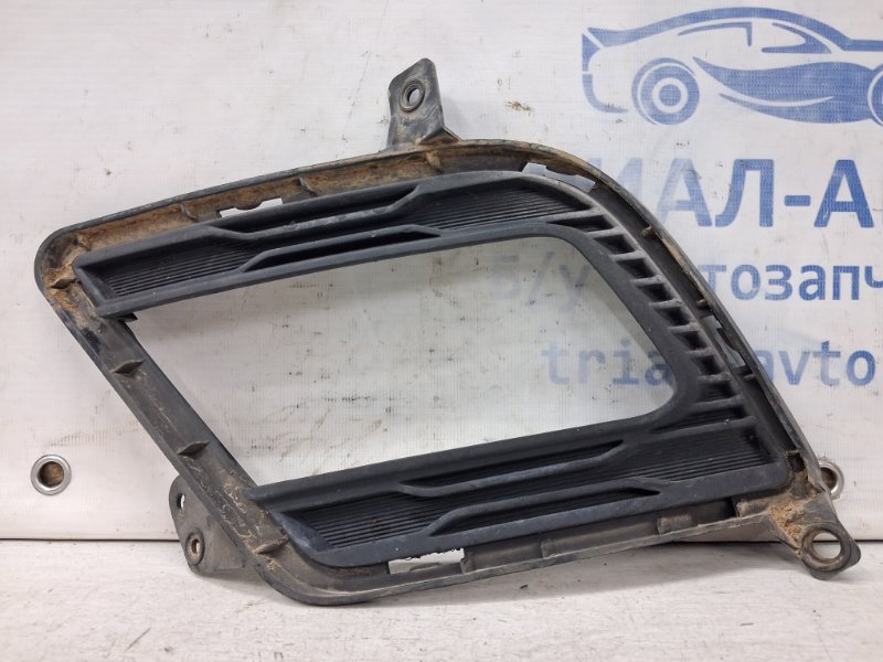 Решетка противотуманки левая Kia Ceed 2006-2012 ED 1.6 diesel D4FB 865631H500 Б/У