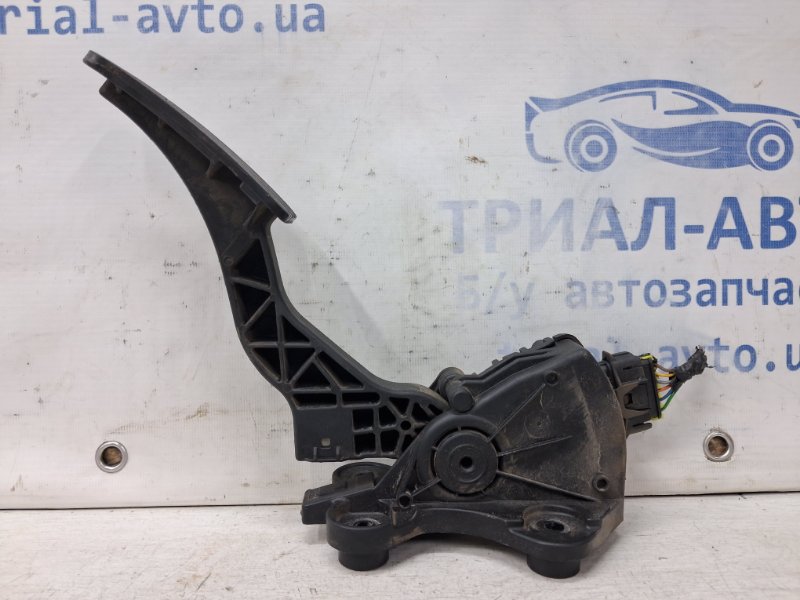 Педаль газа Kia Ceed 2006-2012 ED 1.6 diesel D4FB 327002H300 Б/У