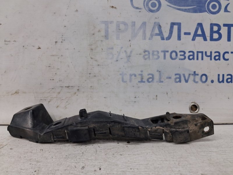 Кронштейн бампера передний левый Ceed 2006-2012 ED 1.6 diesel D4FB