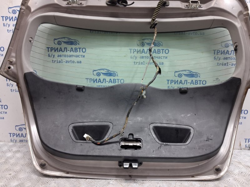 Крышка багажника Ceed 2006-2012 ED 1.6 diesel D4FB Крышка багажника Ceed 2006-2012 ED 1.6 diesel D4FB