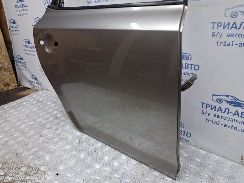 Дверь задняя правая Kia Ceed ED 1.6 diesel D4FB Дверь задняя правая Kia Ceed ED 1.6 diesel D4FB