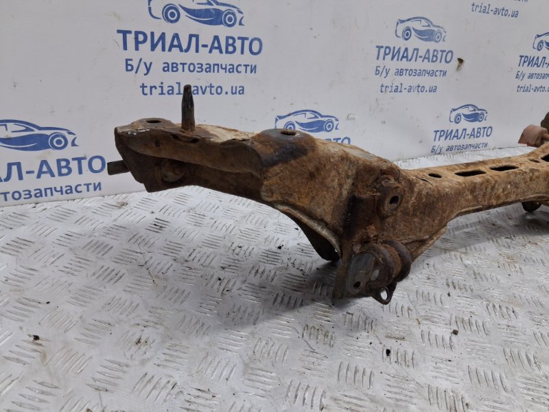 Балка задней подвески Kia Ceed ED 1.6 diesel D4FB Балка задней подвески Kia Ceed ED 1.6 diesel D4FB