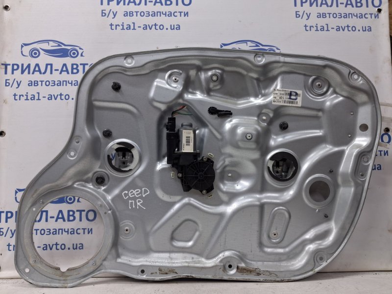 Стеклоподъемник передний правый Kia Ceed 2006-2012 ED 1.6 diesel D4FB 824811H000 Б/У